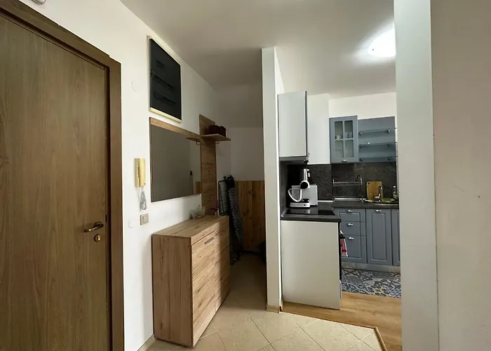 Cozy Duplex In St. John Park Banszko